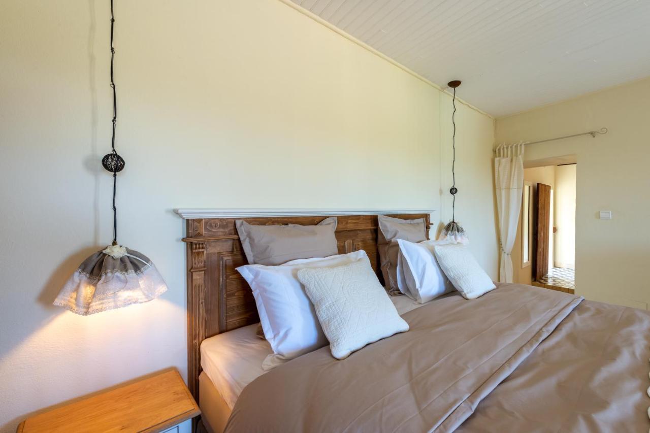 Maison D'Hotes Les Caroubiers Montségur-sur-Lauzon Exteriér fotografie